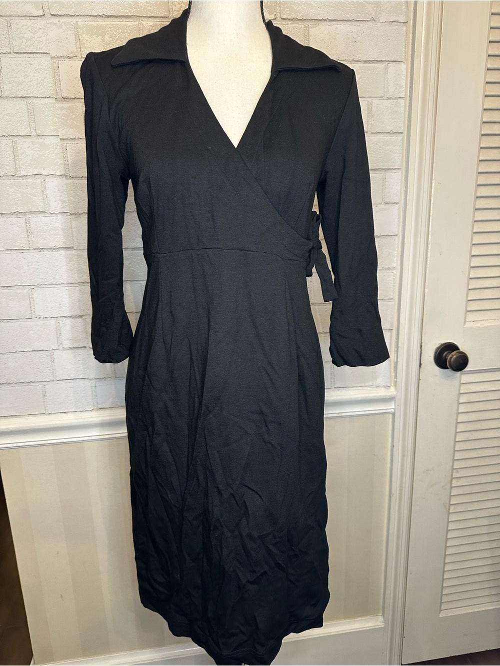 A Pea in The Pod Maternity Dress Black Wrap-Style Women's Small